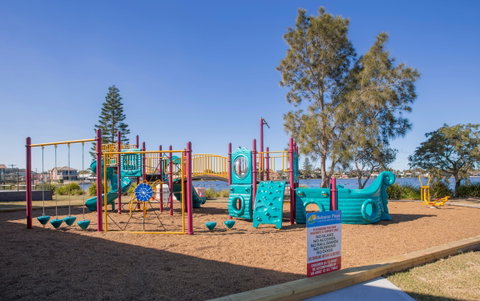 Belmont Lakeside Holiday Park - Palm Beach Accommodation 1