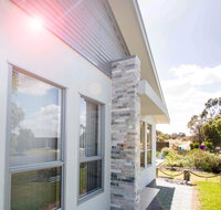 Brock's Base Wellington East - Palm Beach Accommodation