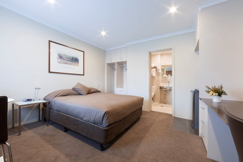 Forrest Hotel And Apartments - Palm Beach Accommodation 2
