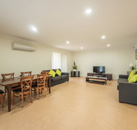 Glenn Moore Accessible Accommodation  Units - Palm Beach Accommodation