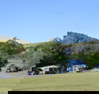 Montana on the Macalister Campground  Caravan Park - Palm Beach Accommodation