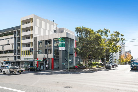 Quality Suites Camperdown - Palm Beach Accommodation 2