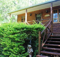 Sunshine Valley Cottages - Palm Beach Accommodation