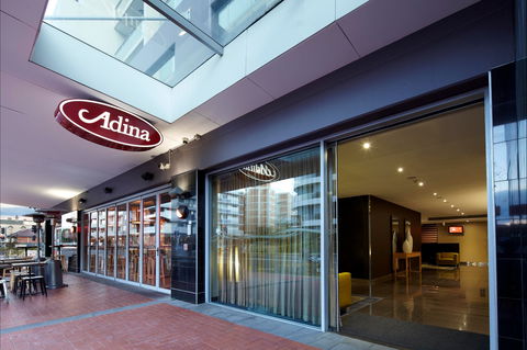 Adina Apartment Hotel Wollongong - Palm Beach Accommodation 1