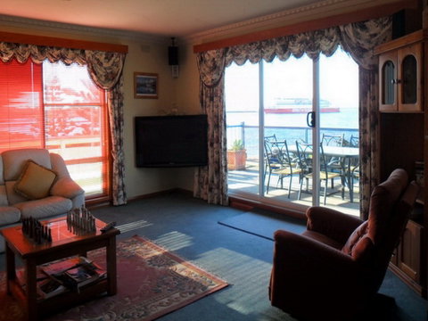 Alice Beside The Sea - Palm Beach Accommodation 1