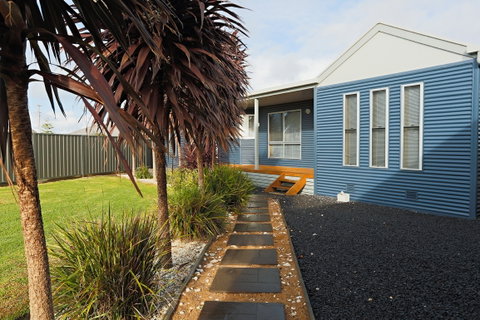 Blue Fin - Palm Beach Accommodation 0
