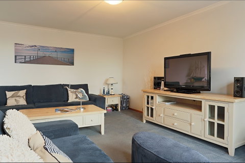 Blue Fin - Palm Beach Accommodation 2