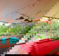 Lumeah House - Palm Beach Accommodation