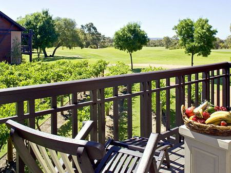 Novotel Swan Valley Vines Resort - Palm Beach Accommodation 4