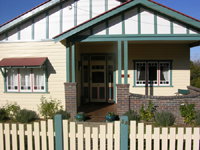 Fairhaven Cottage - Palm Beach Accommodation 0