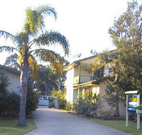 Avalon Holiday Units - Palm Beach Accommodation