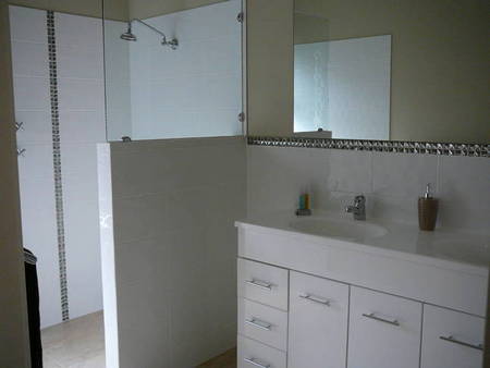 Parakeet Retreat - Palm Beach Accommodation 4