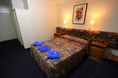 Bunbury Serviced Apartments - Palm Beach Accommodation 3