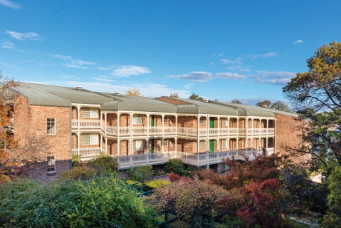 Adina Serviced Apartments Canberra Kingston - Palm Beach Accommodation 0