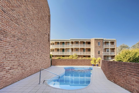 Adina Serviced Apartments Canberra Kingston - Palm Beach Accommodation 2