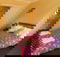 Beaufort House - Palm Beach Accommodation