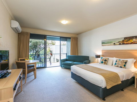 Chatby Lane Lorne - Palm Beach Accommodation 0