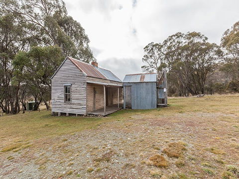 Cooinbil Hut Campground - Palm Beach Accommodation 1