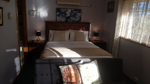 Factory Lane Bed & Breakfast - Palm Beach Accommodation 1