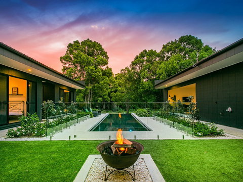 Friday Sabai - Palm Beach Accommodation 0