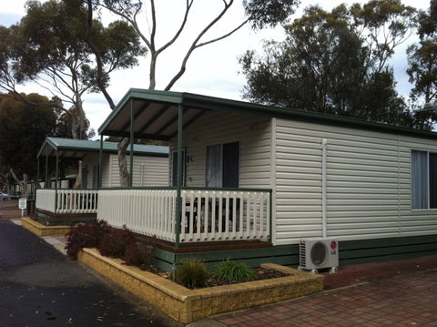 Lake Albert Caravan Park, Meningie SA - Palm Beach Accommodation 0