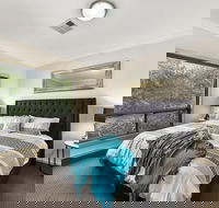 Mount Gambier Apartments - Accommodation on Lansell 1 - Palm Beach Accommodation