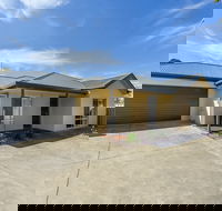 Mount Gambier Apartments - City Fringe Apartment B - Palm Beach Accommodation