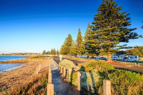 Beachport Caravan Park - Palm Beach Accommodation 0