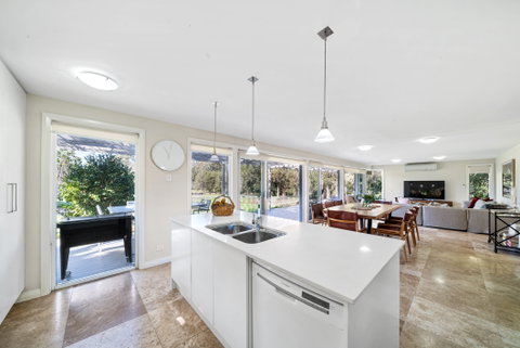 CUB Country House - Berry - Palm Beach Accommodation 2