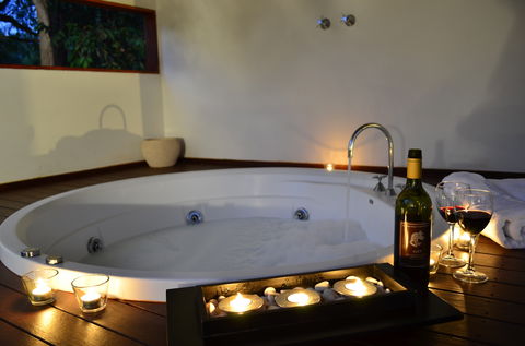 Hidden Valley Forest Retreat - Palm Beach Accommodation 1