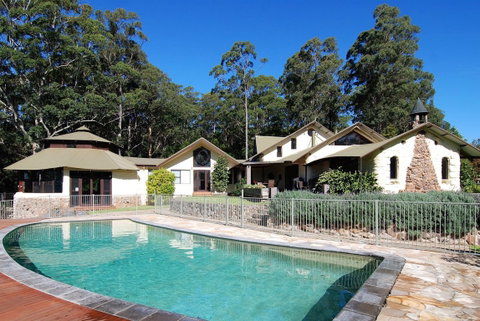 Indooroopilly - Palm Beach Accommodation 0
