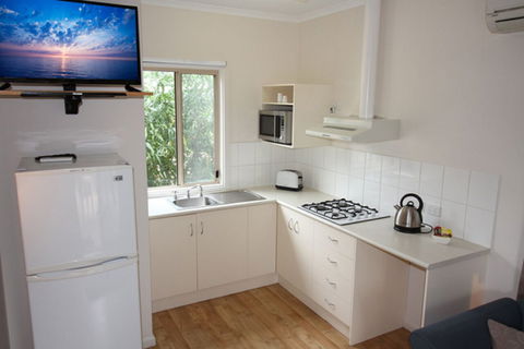 Kangaroo Island Coastal Villas - Palm Beach Accommodation 2