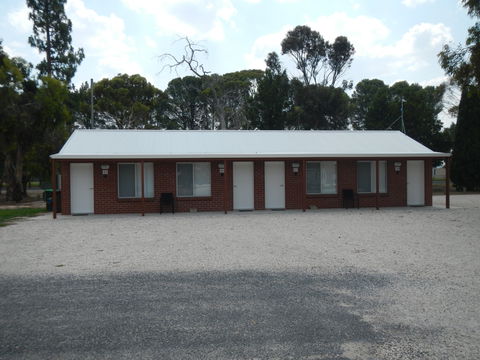 Keith Caravan Park Inc. - Palm Beach Accommodation 2