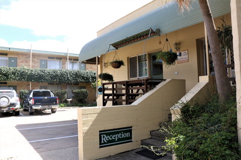 Mid City Motor Inn - Palm Beach Accommodation 2