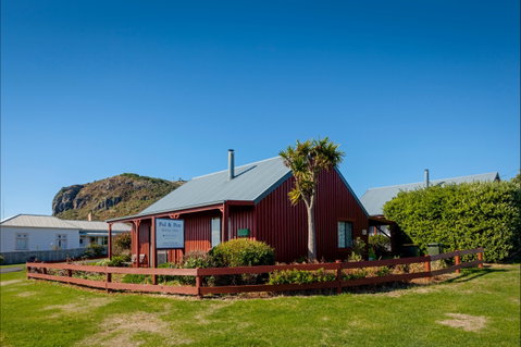 Pol And Pen Holiday Cottages - Palm Beach Accommodation 0