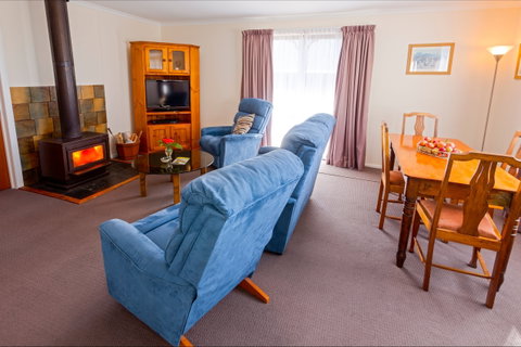 Pol And Pen Holiday Cottages - Palm Beach Accommodation 1