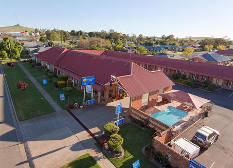 Quality Inn Parkes International - Palm Beach Accommodation 0