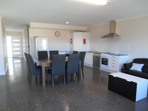 Red Door Retreat - Palm Beach Accommodation 1