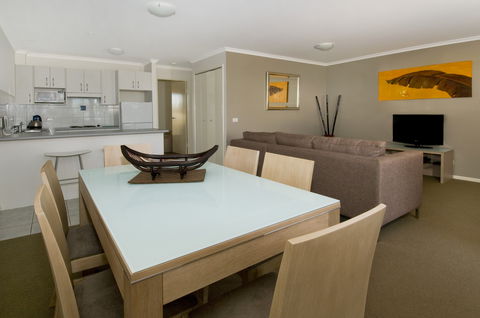 South Pacific Apartments - Palm Beach Accommodation 0