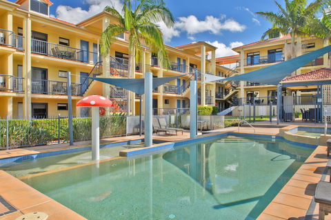 South Pacific Apartments - Palm Beach Accommodation 1