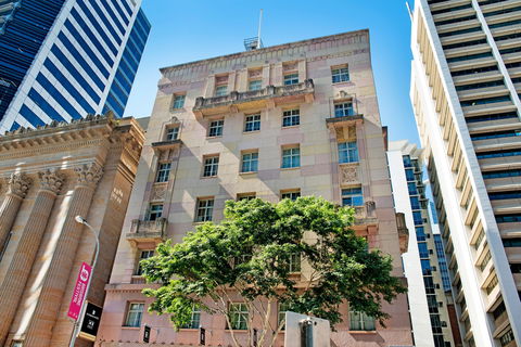 ULTIQA Rothbury Hotel - Palm Beach Accommodation 0