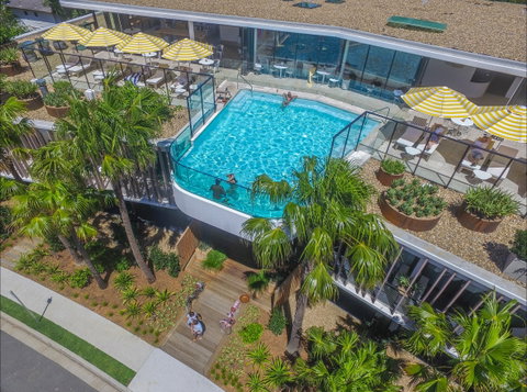 Bannisters Pavilion - Palm Beach Accommodation 0