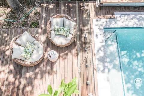 Beach Chalet - Palm Beach Accommodation 1