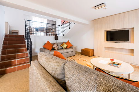 Emu Walk Apartments - Palm Beach Accommodation 0