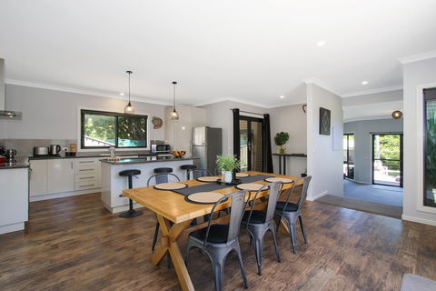 Luminosa - Palm Beach Accommodation 1