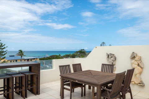 Paradiso Resort - Palm Beach Accommodation 2