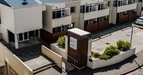 Salamanca Suites - Palm Beach Accommodation 0