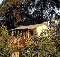 Birchwood Retreat Country Cottages - Palm Beach Accommodation