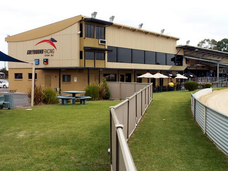 Sale Showground Caravan And Motorhome Park - Palm Beach Accommodation 3