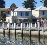 Dockside Waterfront Indulgence - Palm Beach Accommodation